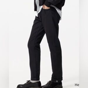 NWOT uniqlo black slim straight selvedge denim jeans 31 x 32